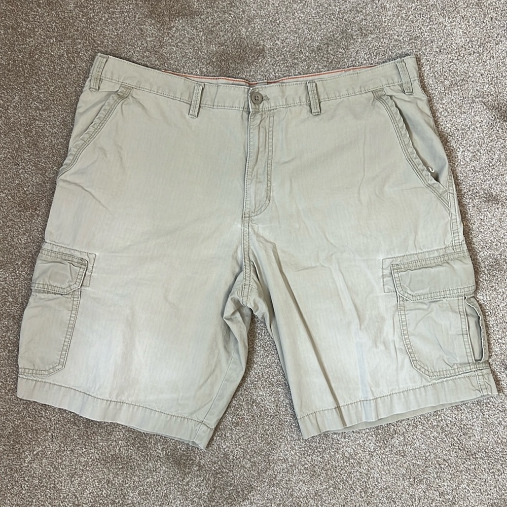 Eddie Bauer Khaki Cargo Shorts size 42